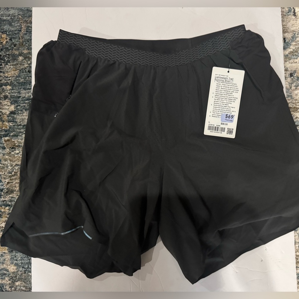 Lululemon men’s lightweight trail running shorts NWT size large graphite gray